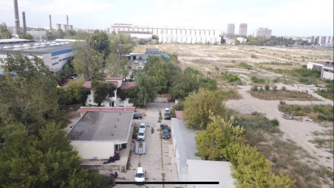 Teren de vanzare  IMGB Metrou Dimitrie Leonida