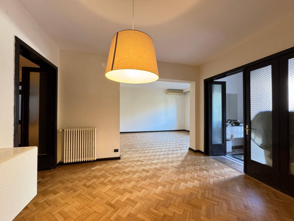 Inchiriere apartament 6 camere Clucerului