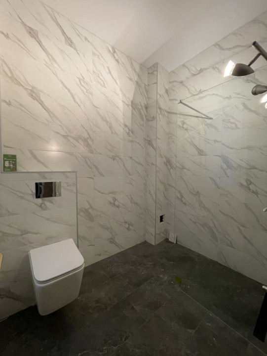 Inchiriere apartament 6 camere Clucerului