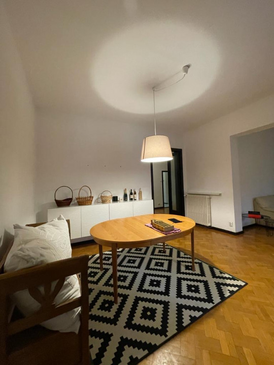 Inchiriere apartament 6 camere Clucerului