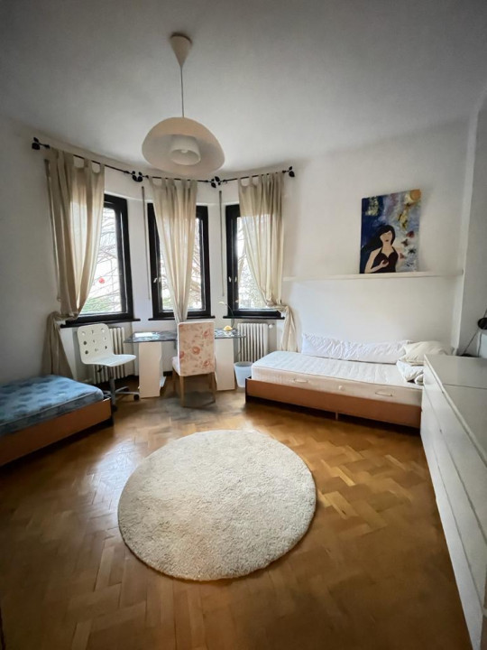 Inchiriere apartament 6 camere Clucerului