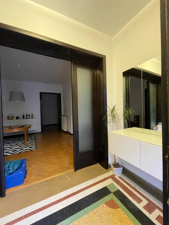 Inchiriere apartament 6 camere Clucerului