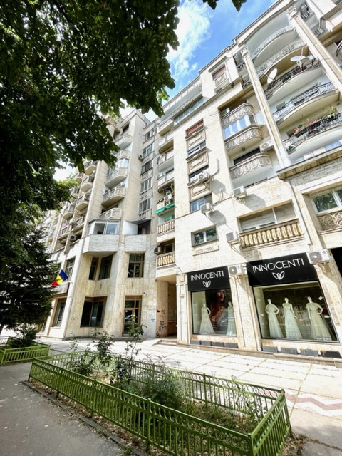 Apartament cu 2 cemere de inchiriat Bulevardul Unirii 