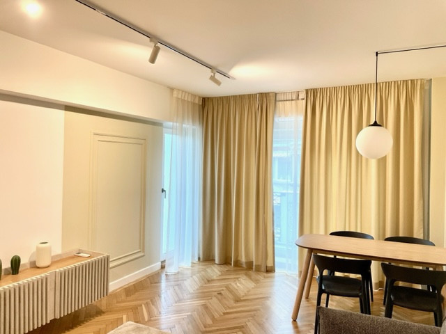 Apartament cu 2 cemere de inchiriat Bulevardul Unirii 
