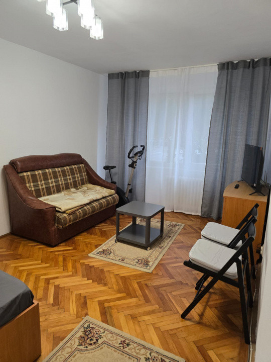 Garsoniera de inchiriat Berceni