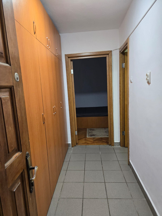 Garsoniera de inchiriat Berceni