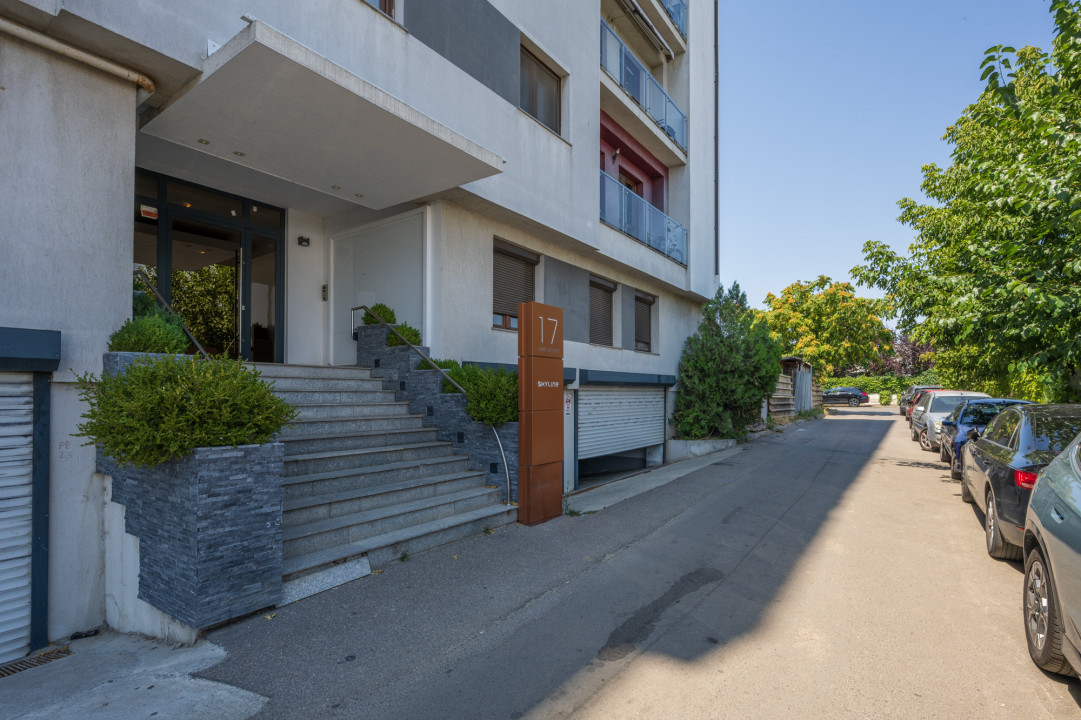 Vanzare apartament 3 camere cu priveliste panoramica superba 