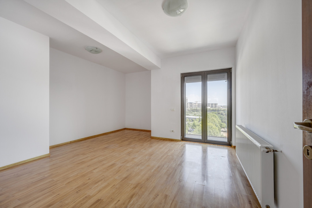 Vanzare apartament 3 camere cu priveliste panoramica superba 