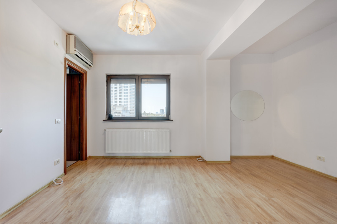 Vanzare apartament 3 camere cu priveliste panoramica superba 