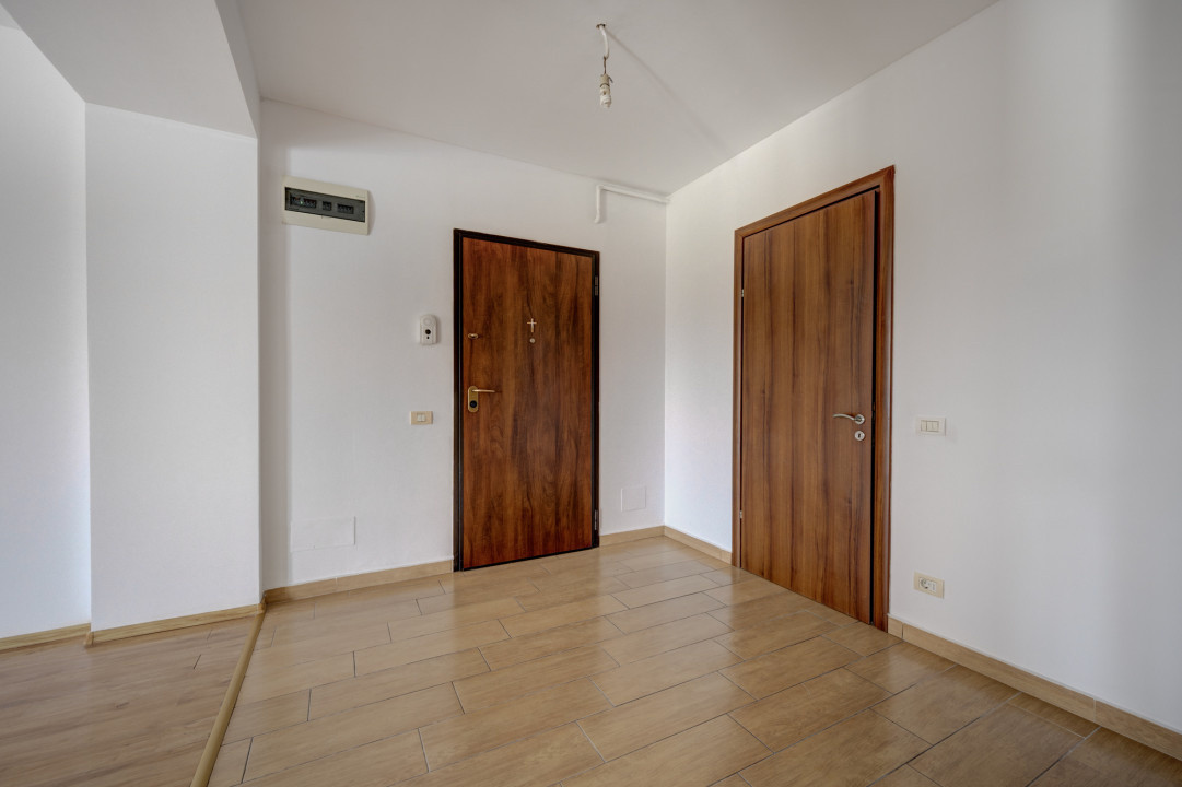 Vanzare apartament 3 camere cu priveliste panoramica superba 