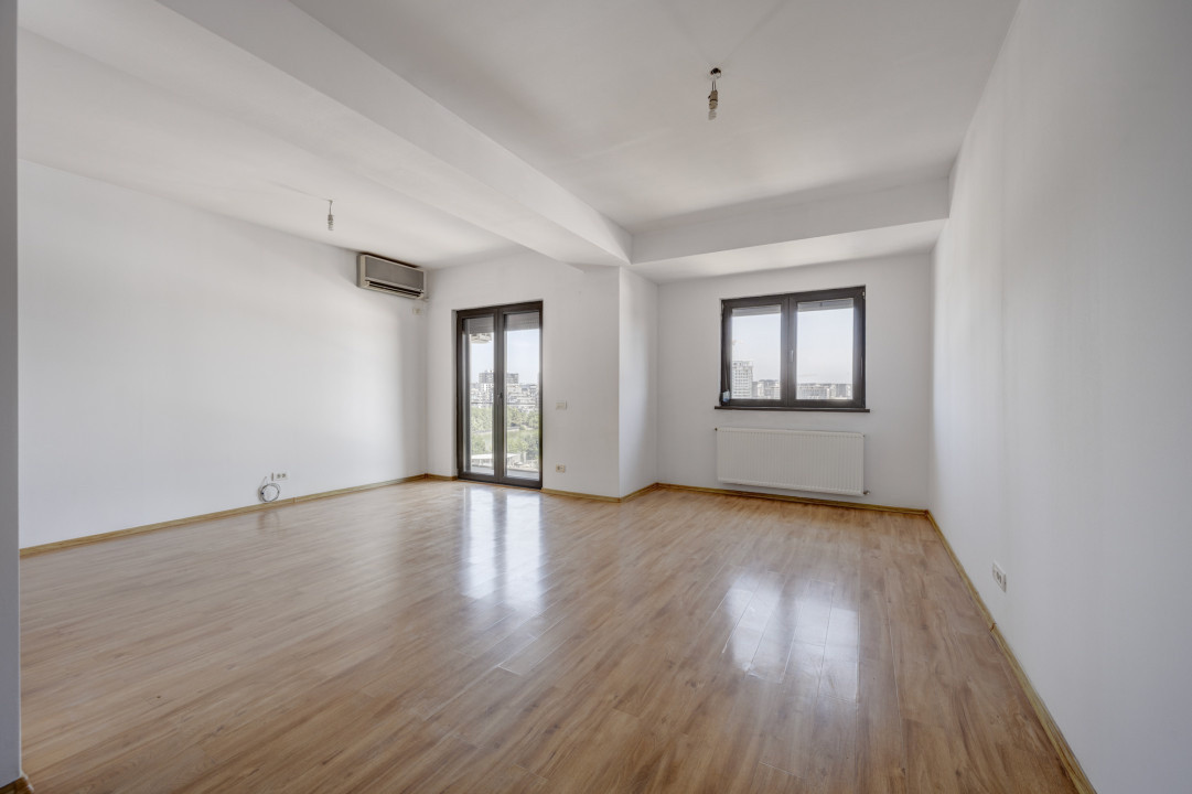 Vanzare apartament 3 camere cu priveliste panoramica superba 
