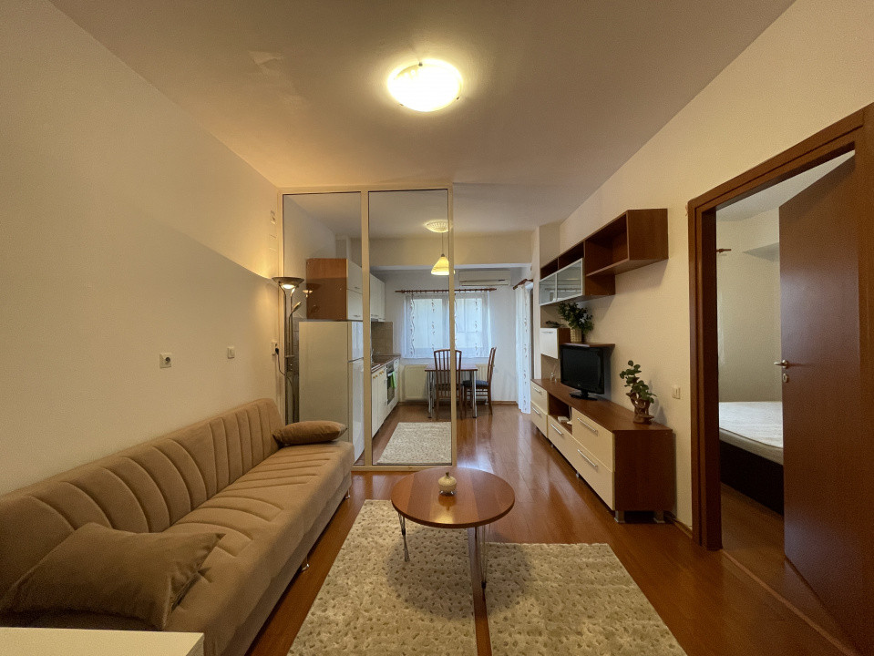 Apartament cu 2 camere de inchiriat in zona Marriott