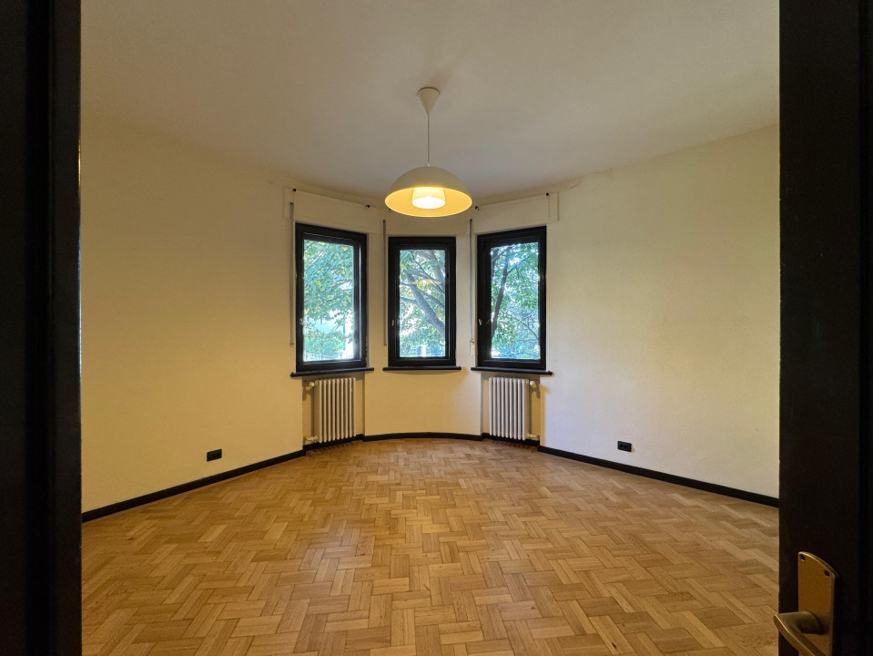 Inchiriere apartament 6 camere Clucerului